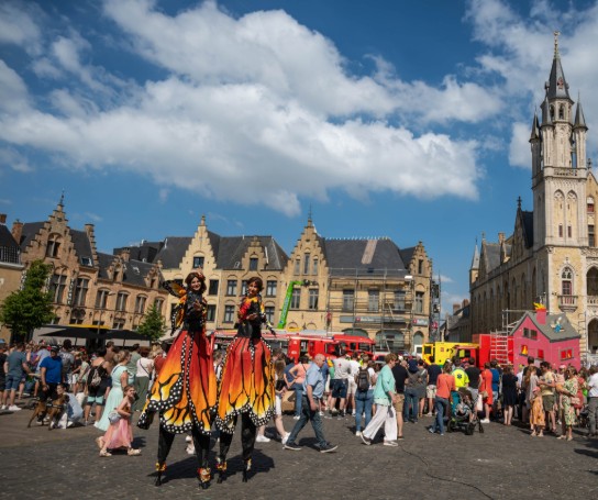  (vergroot foto)